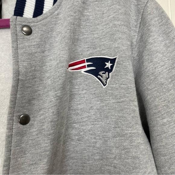 Youth New England Patriots NFL Bomber Jacket Size XLarge - Picture 5 of 6